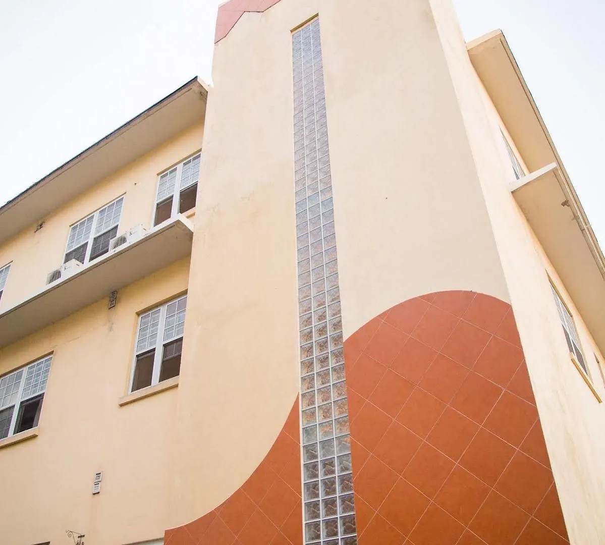 New Kingston Guest Apartment At Westbury